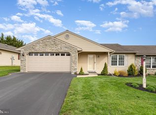 515 Foggy Bottom Rd, Ephrata, PA 17522