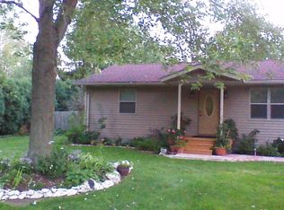 501 Michigami Trl, Porter, IN 46304