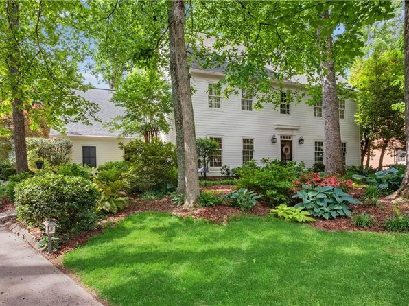 4868 Hampton Lake Dr, Marietta, GA 30068
