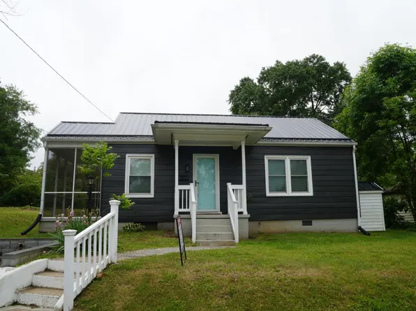 2105 Willow St, South Boston, VA 24592