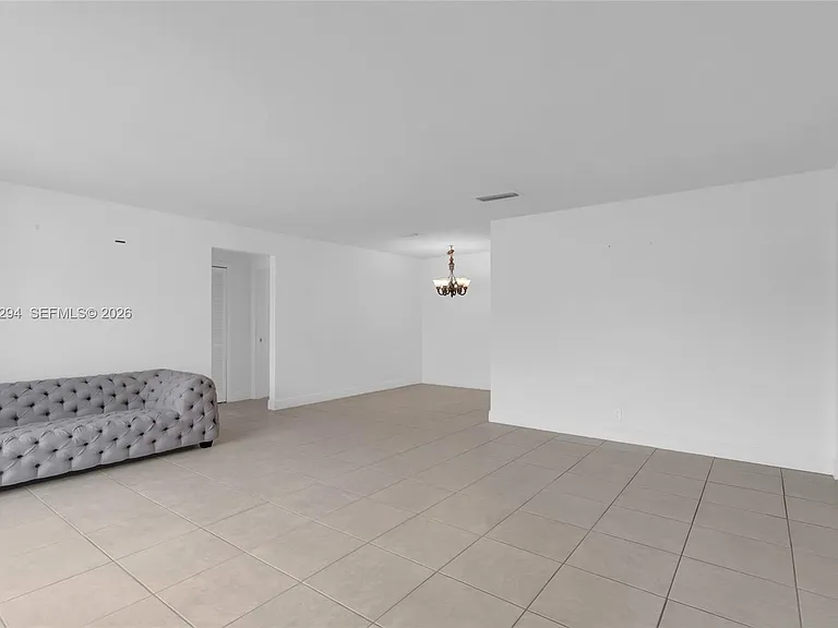 1280 NW 49th St — Photo 10