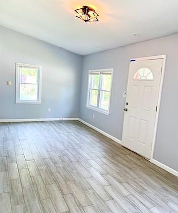 3rd image of 3311 E 60th St