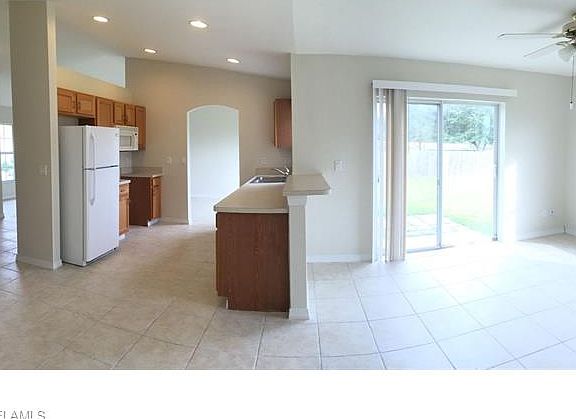 4th image of 125 Ocean Park Dr