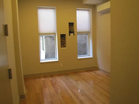 Rented by OCTAN REALTY MANAGEMENT LLC | media 6