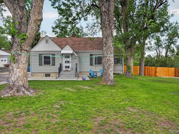 1050 Pikeview Street, Lakewood, CO 80215