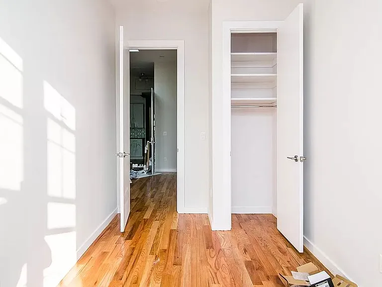 330 Harman St #1L — Photo 6
