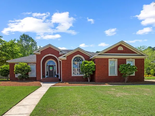 300 Roslyn Glen Way, Dothan, AL 36305