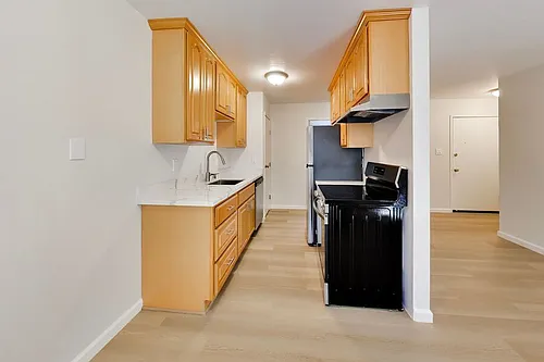 16878 Meekland Ave #4 Photo 1