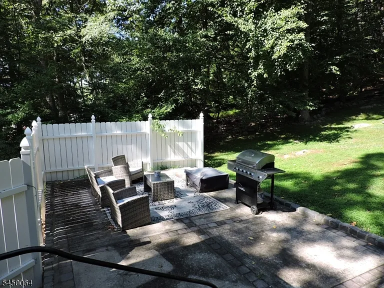 381 Franklin Rd — Photo 11