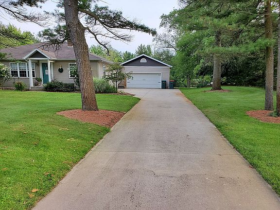 4th image of 16166 Lake Michigan Dr