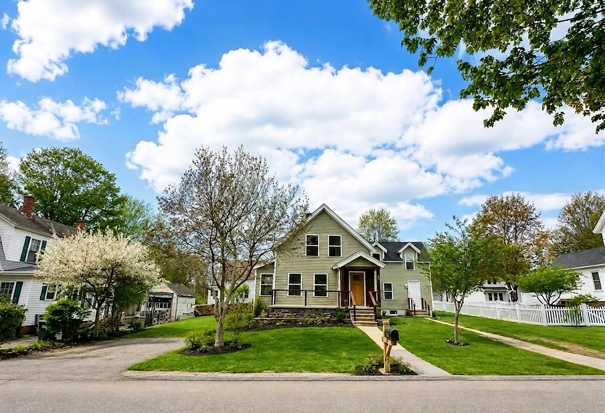 4 bed, 1595 sqft, $3,000 — Photo 2