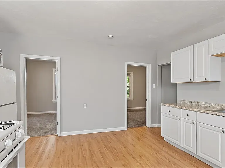 16 Doane St #1 — Photo 9