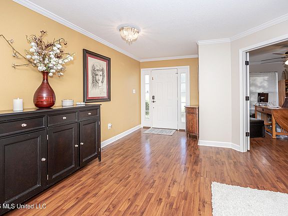 3rd image of 3509 Farrington Ct