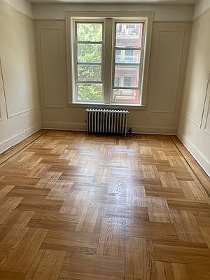5th image of 41-25 44th St APT C6