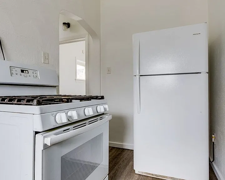 440 Hays Ave — Photo 1