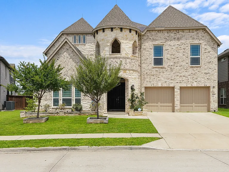 3217 Austin Bayou Trl — Photo 1