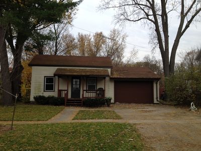 215 W Quincy St, Dimondale, MI, 48821