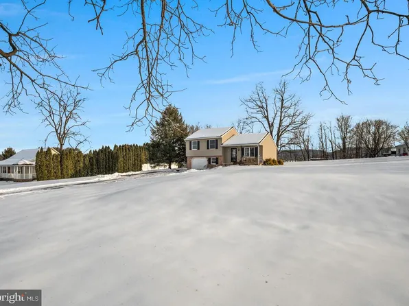 1836 Pine Rd, Newville, PA 17241