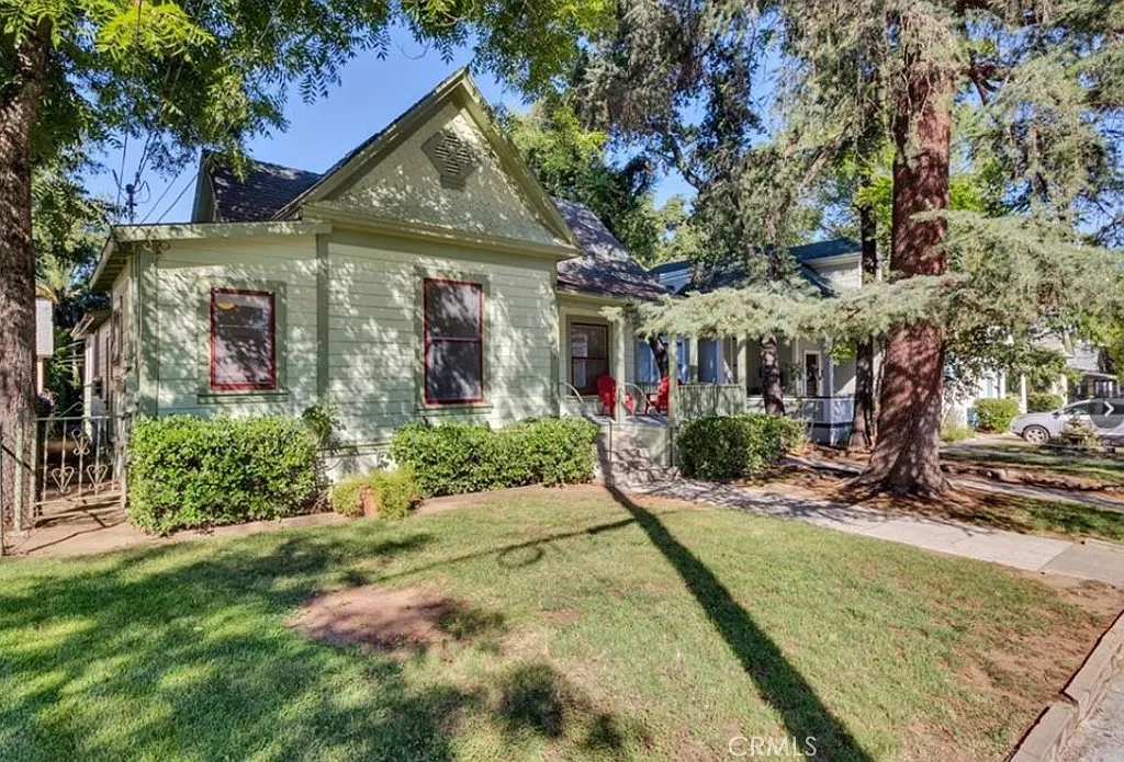 2 bed, 980 sqft, $2,300 — Photo 3