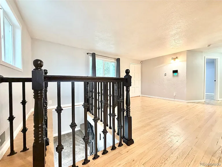 1285 W Gill Pl — Photo 7