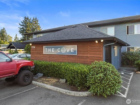 3rd image of 7234 47th Avenue NE
