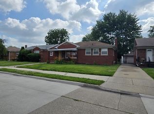 21810 Schroeder Ave, Eastpointe, MI 48021