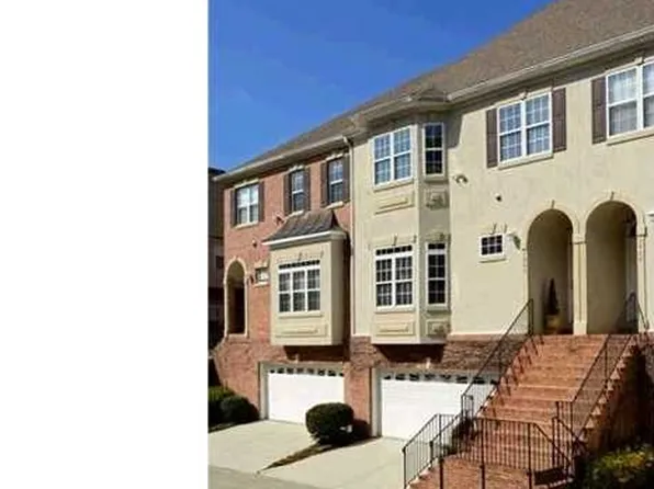 1400 Towne Estates Dr, Atlanta, GA 30319