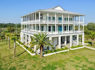 2006 N Beach Blvd, Bay Saint Louis, MS 39520