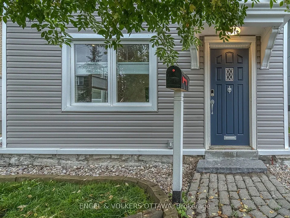 379 Madison Ave