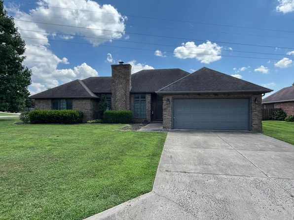 1946 E Ridgewood Drive, Springfield, MO 65804