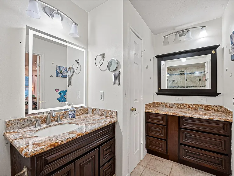 2602 Falcon Knoll Ln — Photo 34
