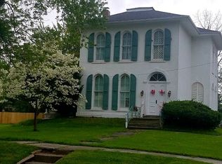 138 E Main St, New London, OH 44851