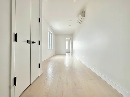 Rented by Doorway NYC, LLC | media 12
