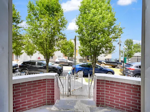 509 Monastery Place image 3 of 50