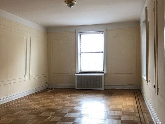2nd image of 200 E 19th St APT 3c
