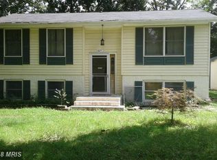 621 York Ln SE, Leesburg, VA