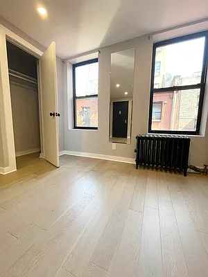 Rented by Camelot Realty Group | media 10