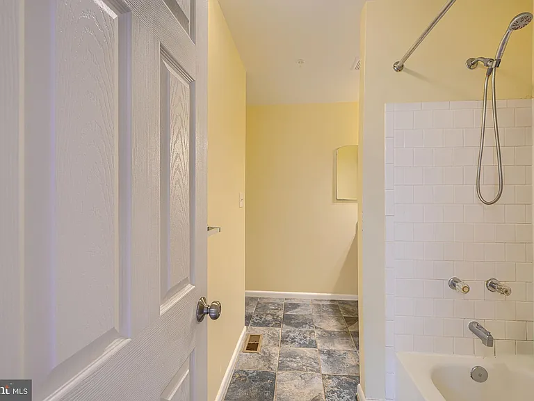 3818 Swift Run Dr — Photo 16
