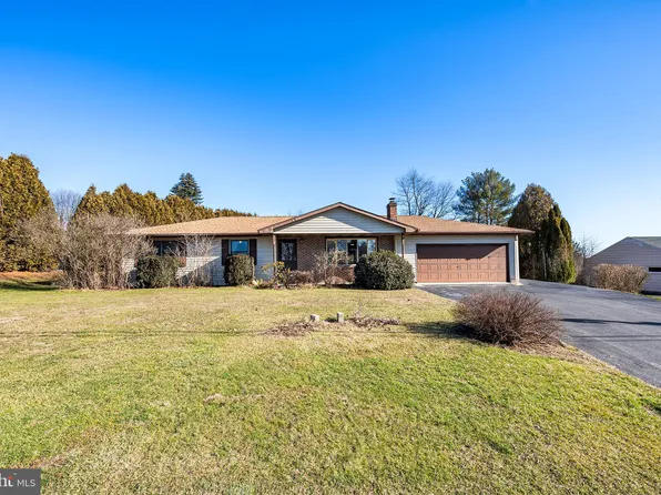 3123 Woodlea Rd, Orefield, PA 18069