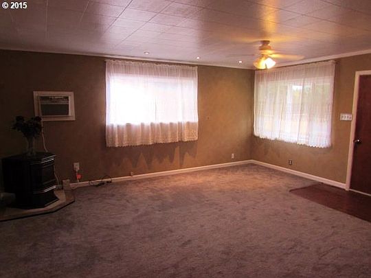 3rd image of 422 NE 97th Ave