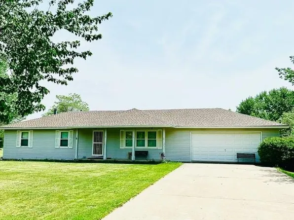 13321 Riverview Ave, Bonner Springs, KS 66012