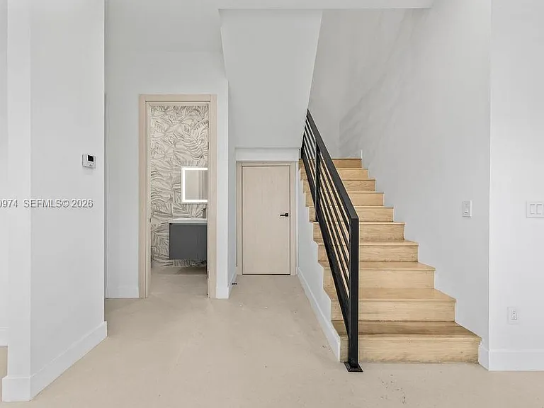 1321 NE 13th Ave — Photo 8