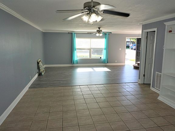 4th image of 695 A1a N Unit 143