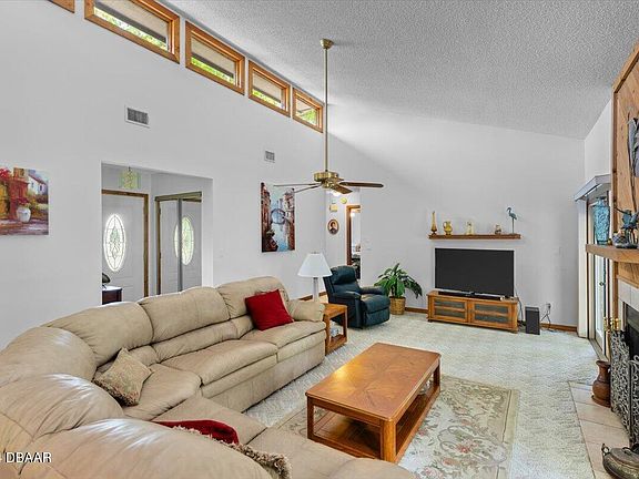 5th image of 1548 Poplar Dr