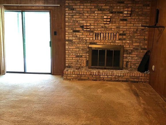 2nd image of 2110 Willowbrook Way