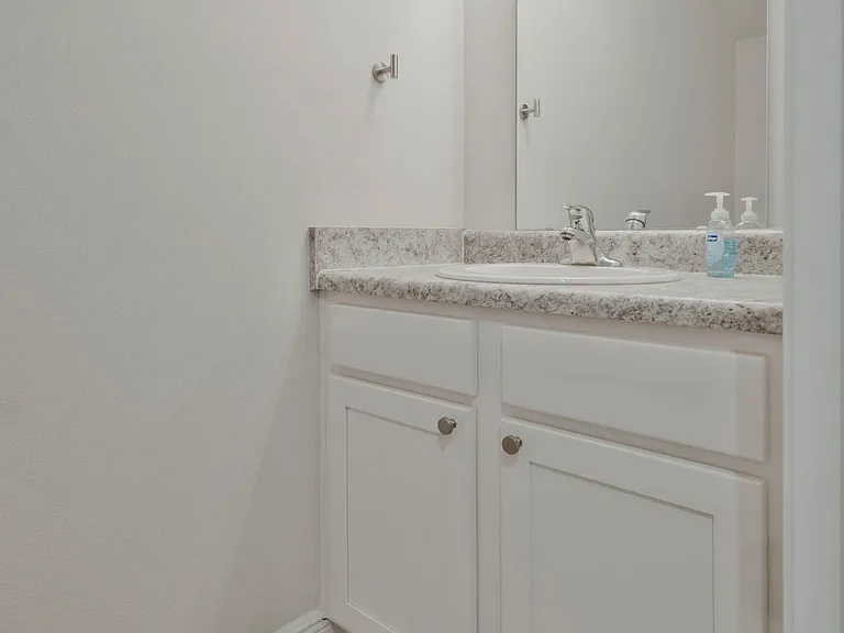 6356 Grove Park Dr — Photo 4