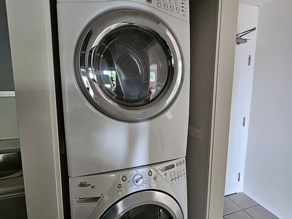 3rd image of 250 Brittany Dr #207