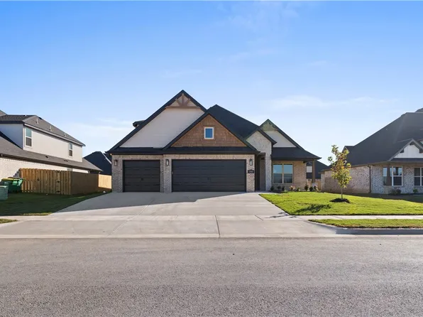 1501 Josephine Dr, Centerton, AR 72719