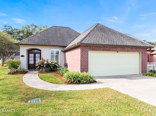 101 Vinemont Dr, Lafayette, LA 70501