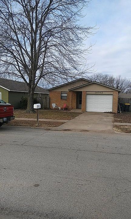 1st image of 14042 S Hickory Pl E